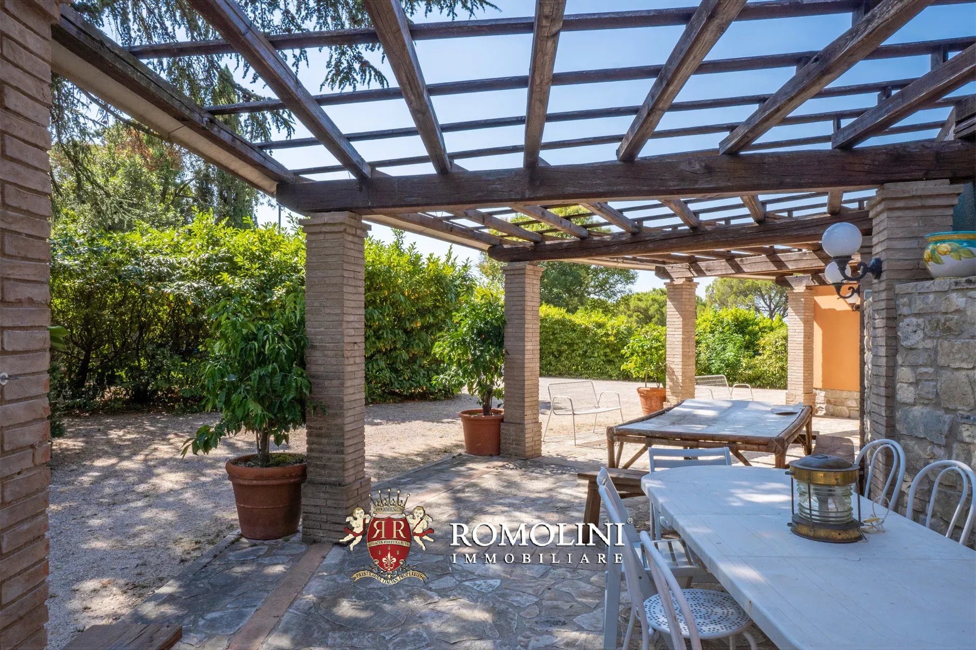 2 Bedroom Villa/Townhouse's Image 4