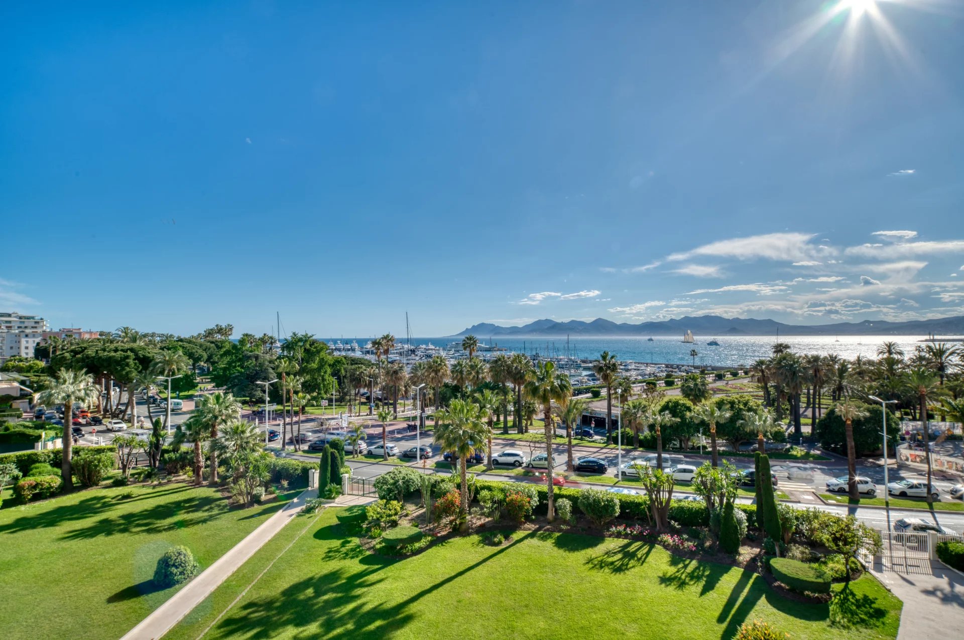 CANNES CROISETTE 4 Pièces vue mer panoramique