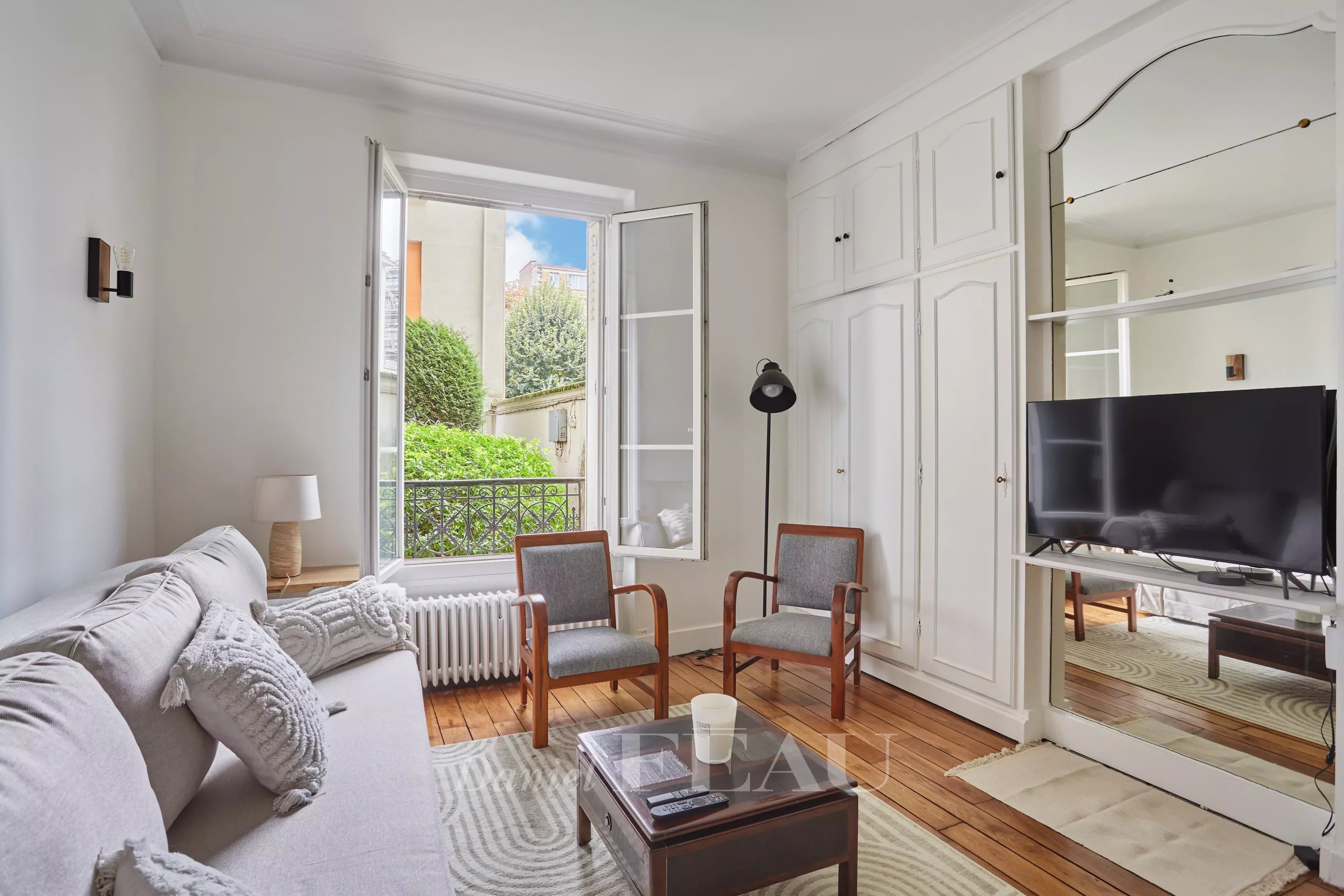 Sale Apartment Paris 15th