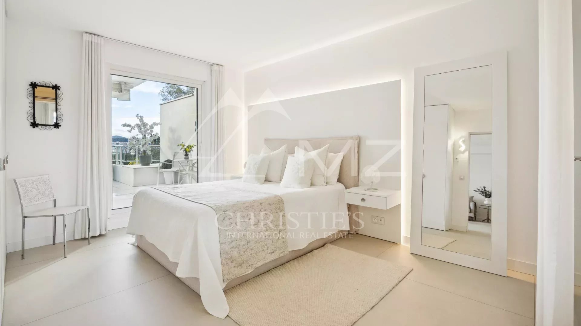 2 Bedroom Apartment/Flat's Image 6