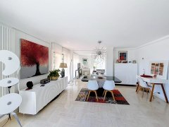 2-Bedroom Apartment in Mandelieu — photo 5 of 7