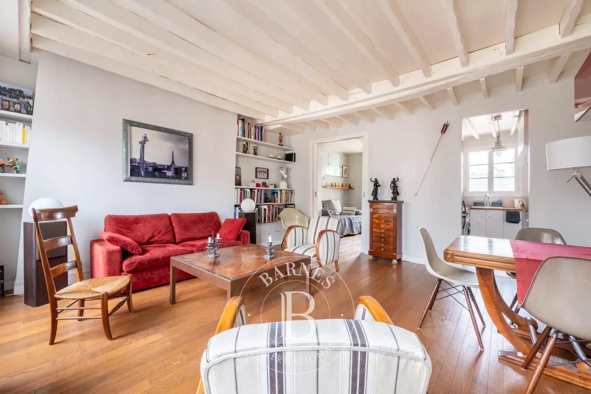 Daire Paris 3ème - picture 8