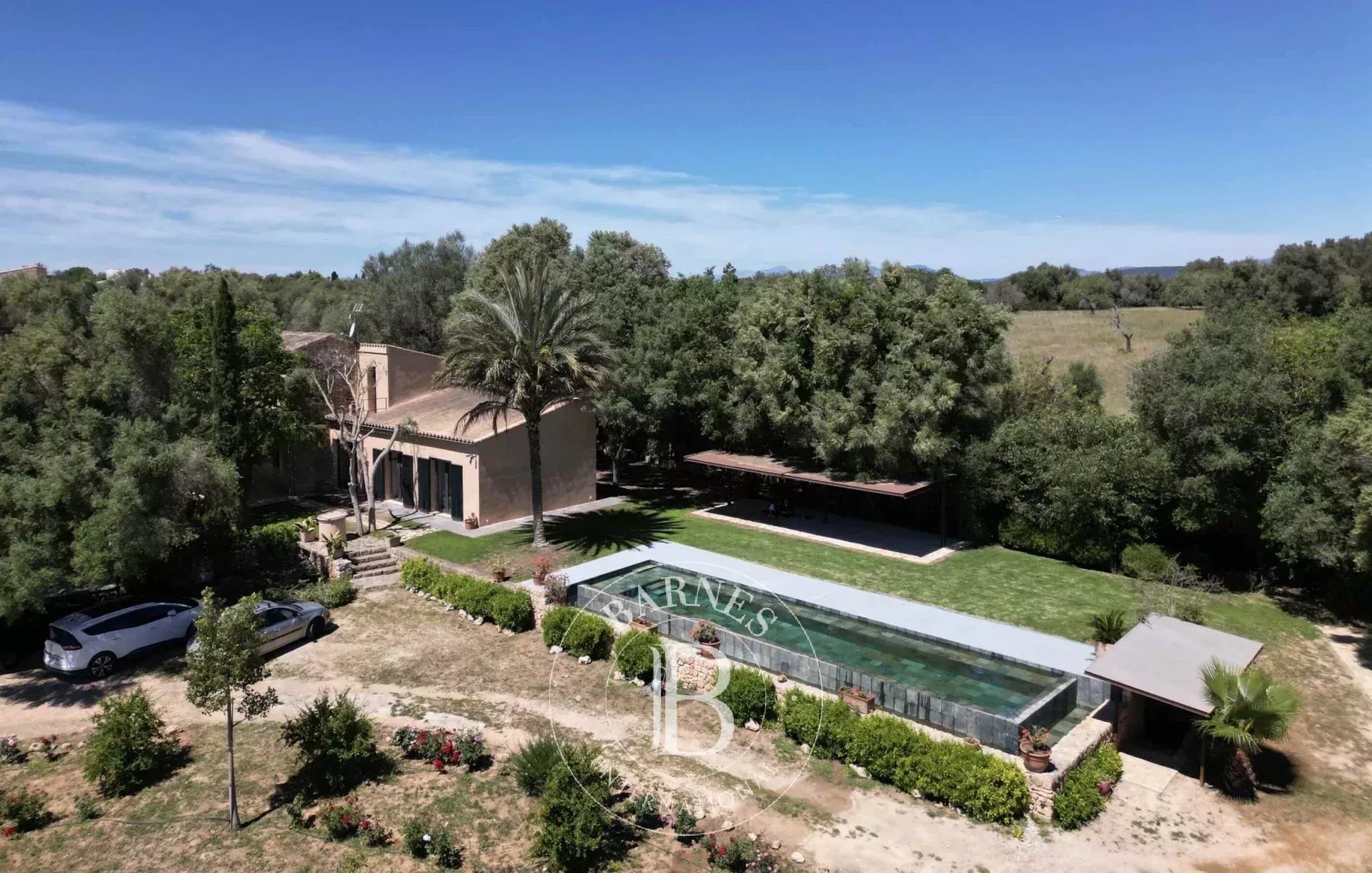 Splendide finca authentique rénovée avec piscine et maisons d'invités