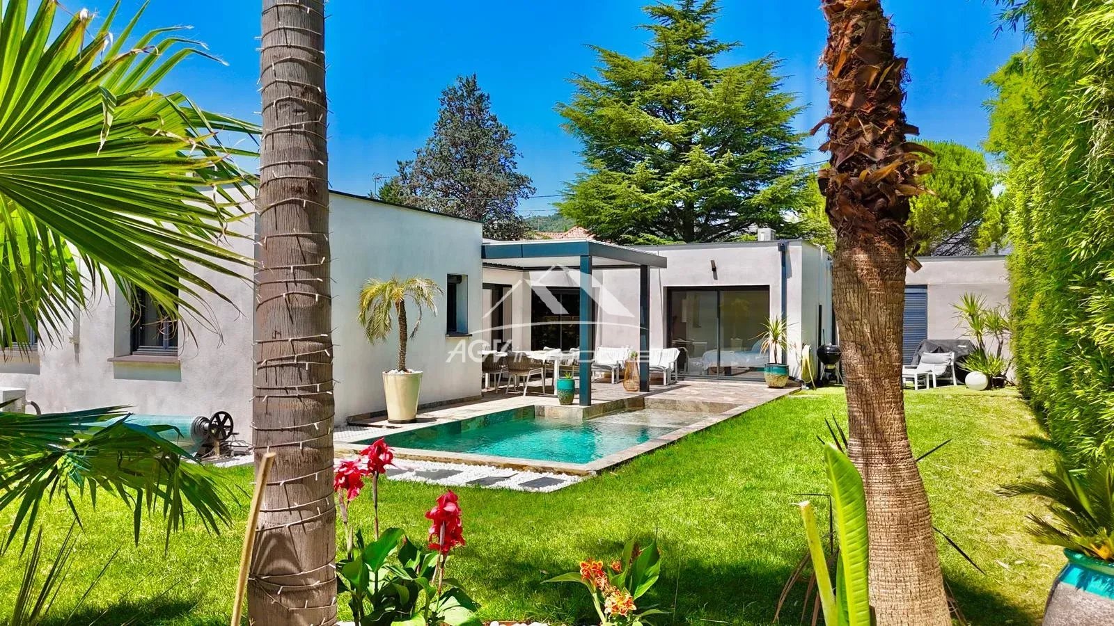 Villa 3 chambres - Piscine - Proche Nîmes
