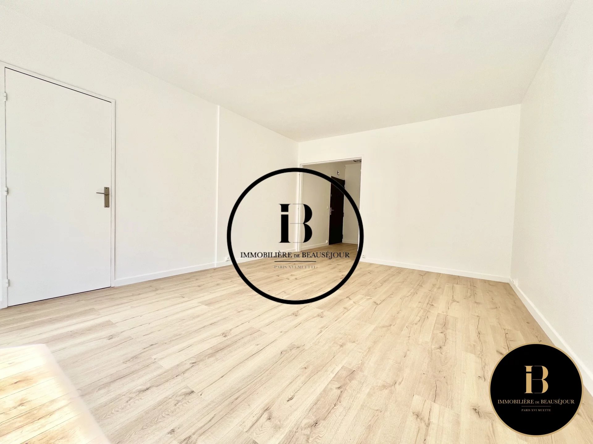 Location Appartement Paris 16ème