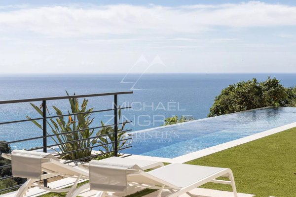 Contemporary Luxury Villa in Roquebrune-Cap-Martin with Sea Views — photo 2