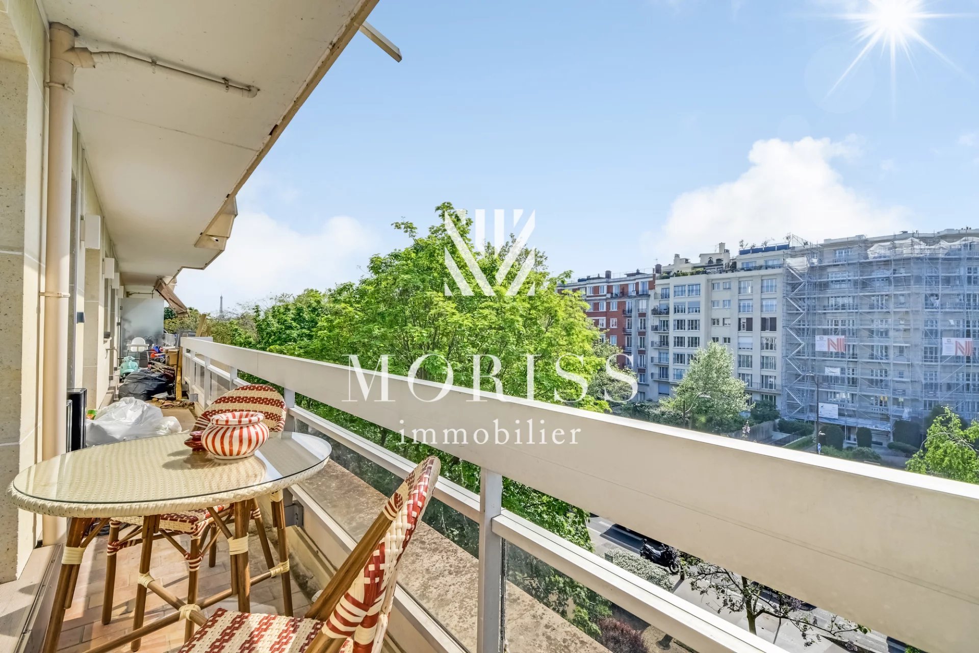 APPARTEMENT QUATRE PIÈCES + BALCON - BINEAU / CHÂTEAU - 92200 NE - Image Array