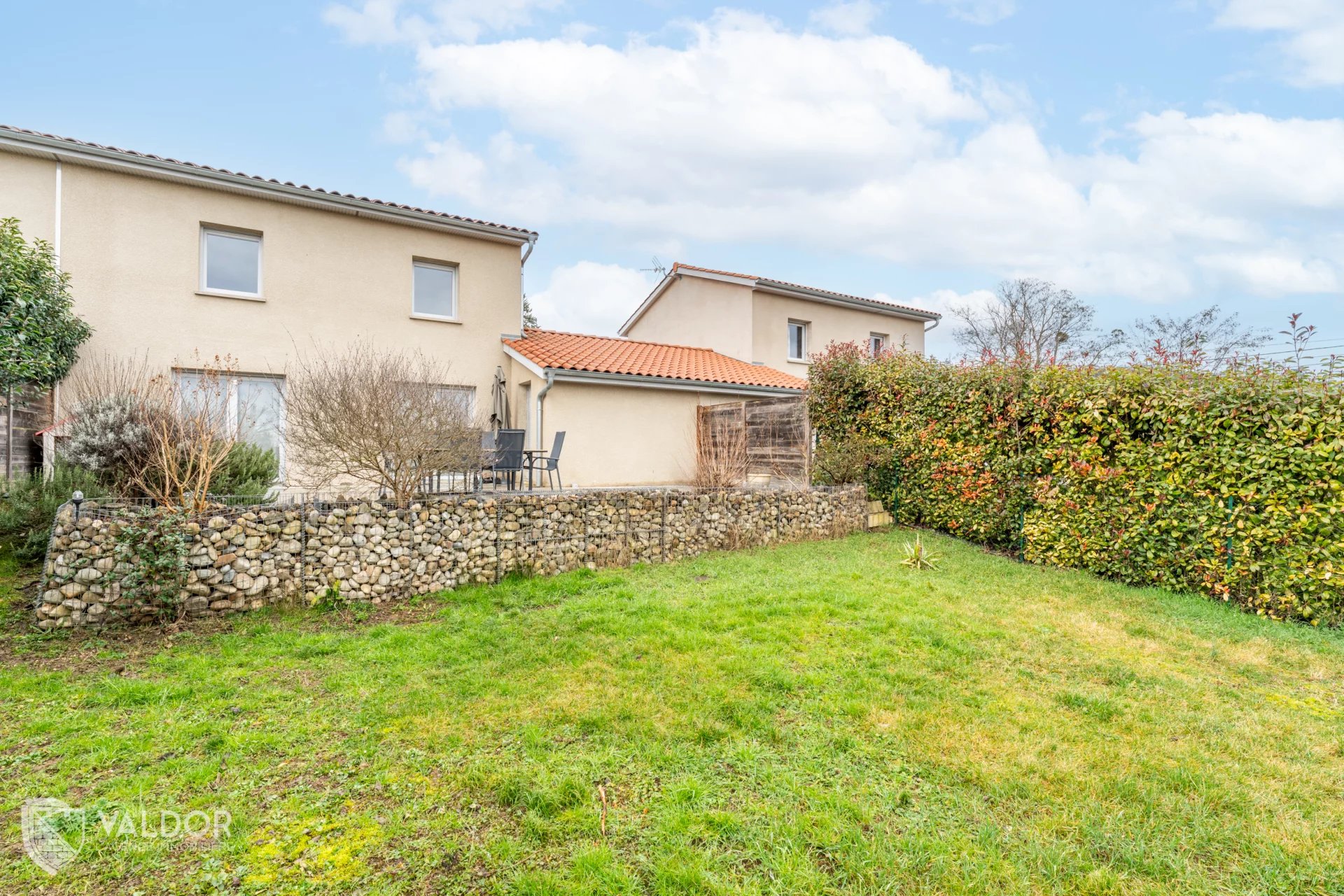 Maison récente avec vue dégagée