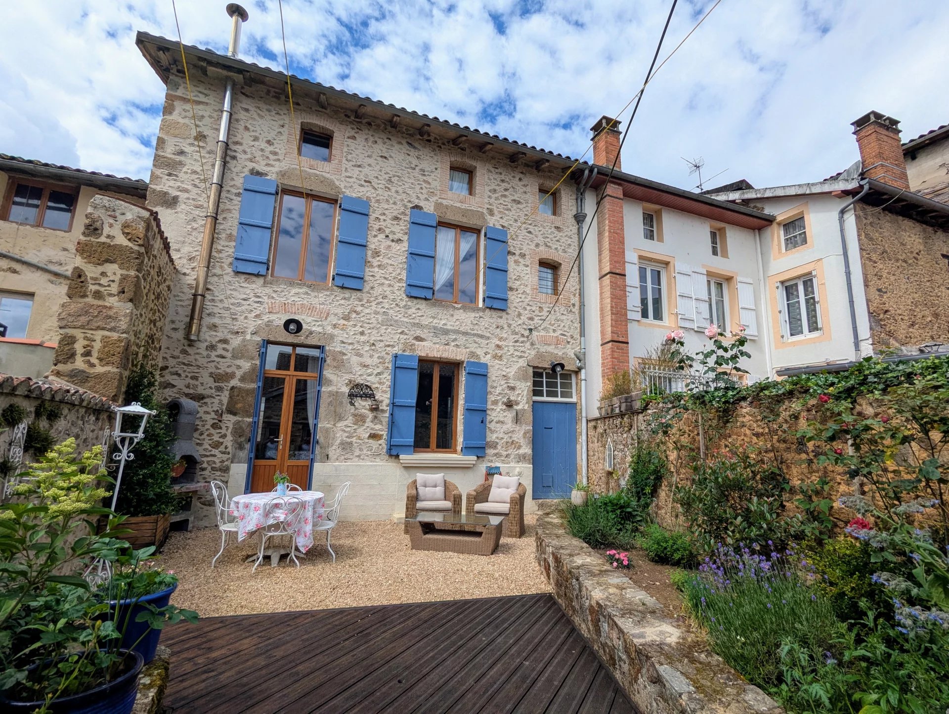 Fabulous and Stylish 4 Bedroom Townhouse Property