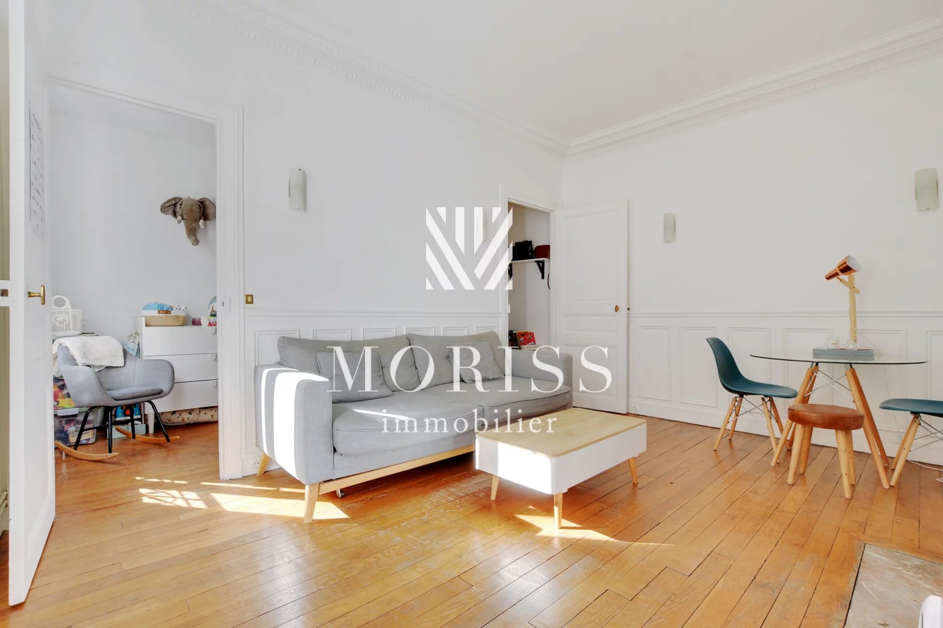 APPARTEMENT - 3 PIECES - GRANDES CARRIERES 75018 - Image Array