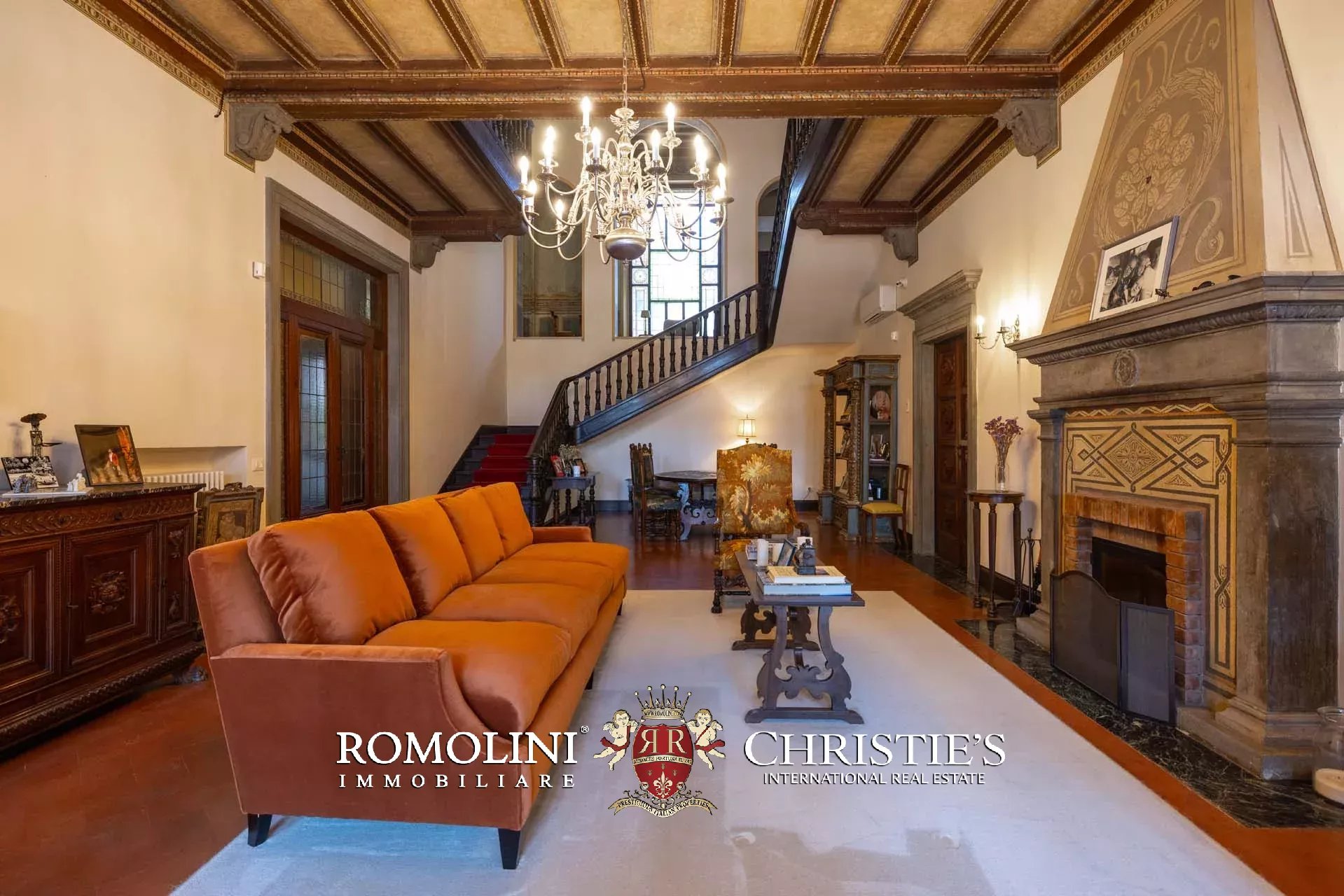 8 Bedroom Villa/Townhouse's Image 25