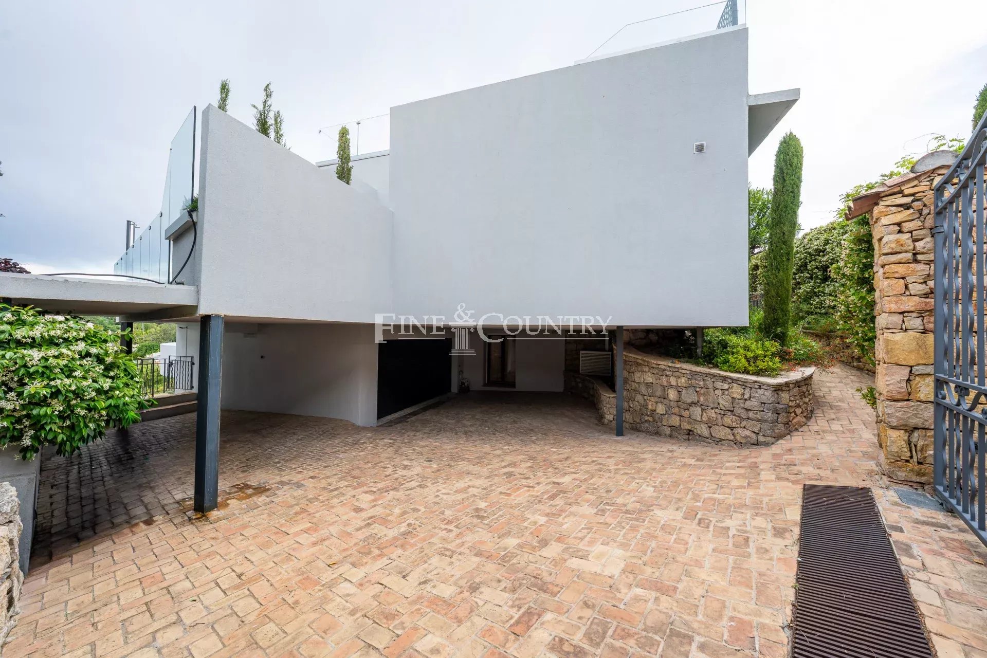 Photo of Villa for sale Cannes with sea view