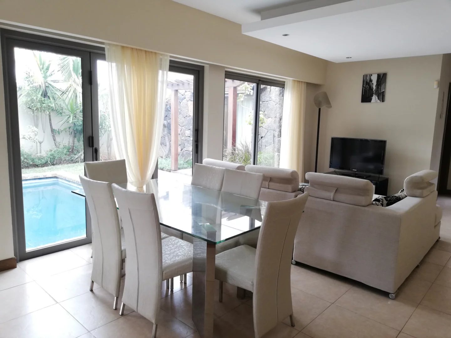 Villa de 3 chambres en location .