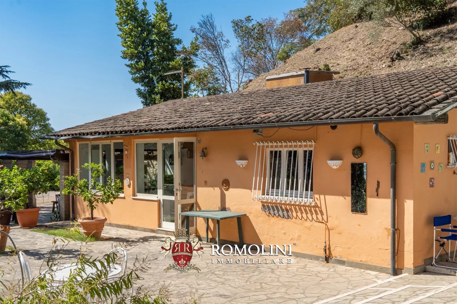 2 Bedroom Villa/Townhouse's Image 11
