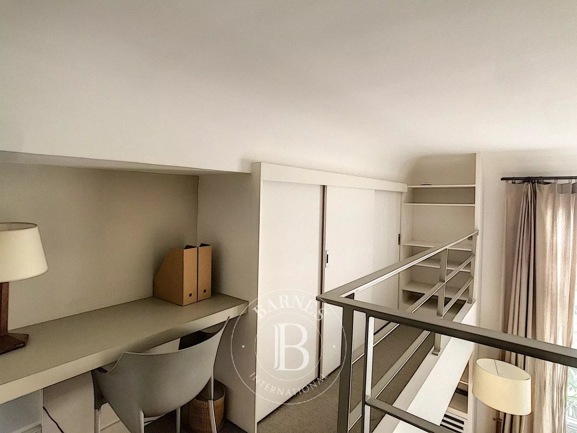 Daire Paris 8ème - picture 4