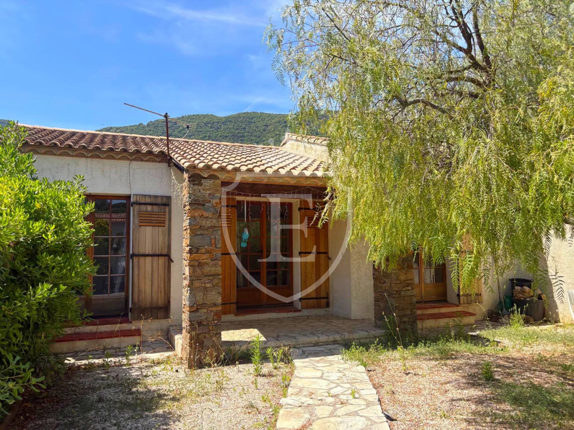Agence immobilière de Ellington International