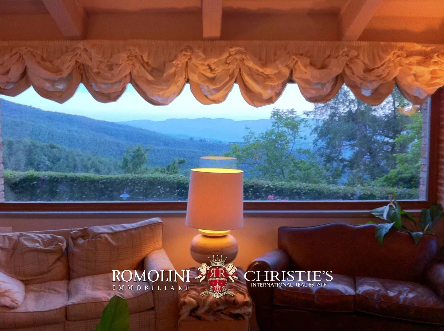 4 Bedroom Villa/Townhouse's Image 27