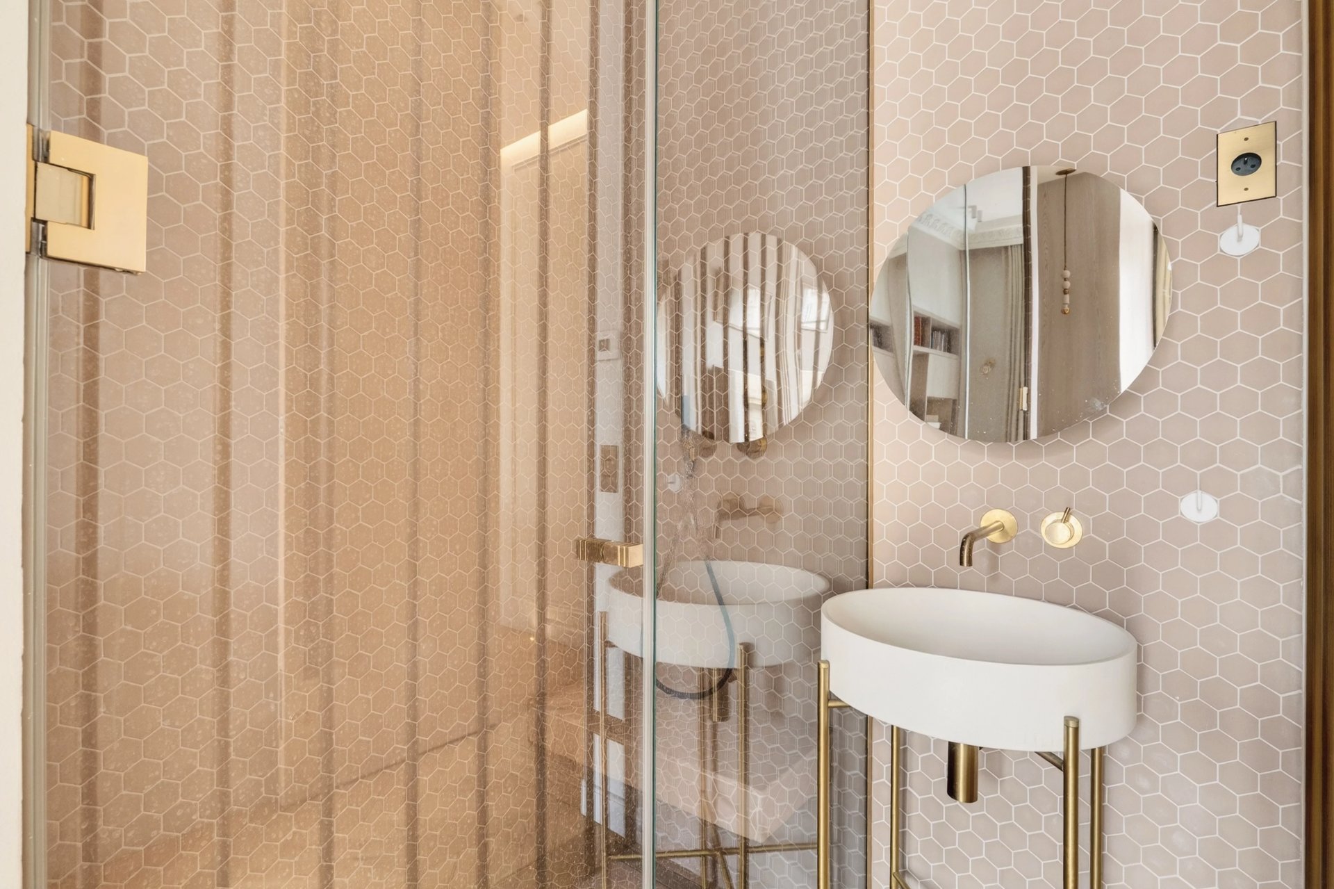 5 Bedroom Apartment/Flat's Image 13