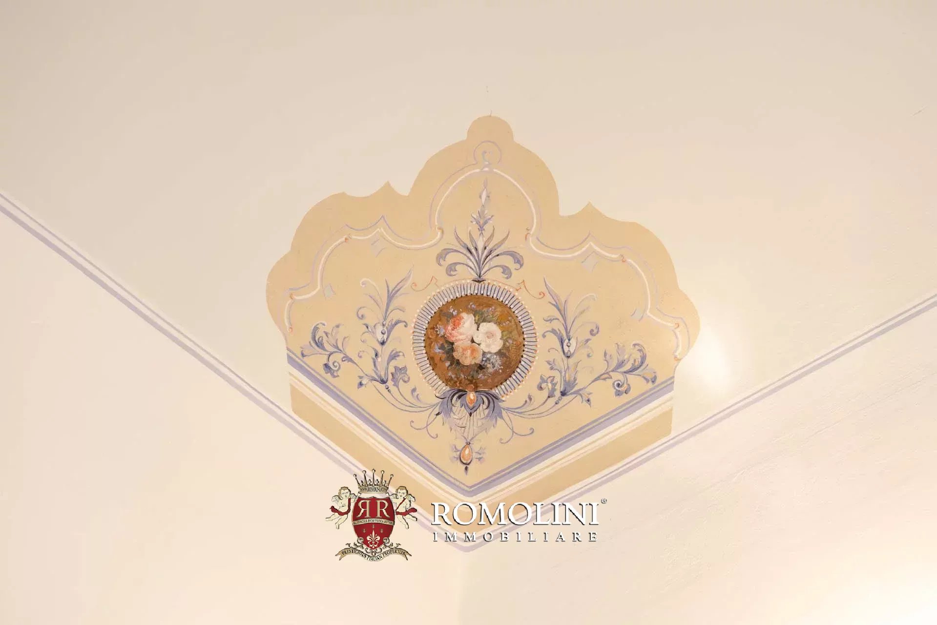 37 Bedroom Villa/Townhouse's Image 147