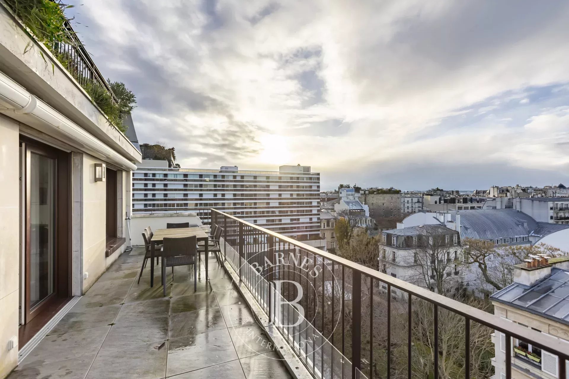 Exclusive listing - Paris 16 - Trocadéro/Victor-Hugo - 3 bedrooms - Unobstructed view - picture 17
