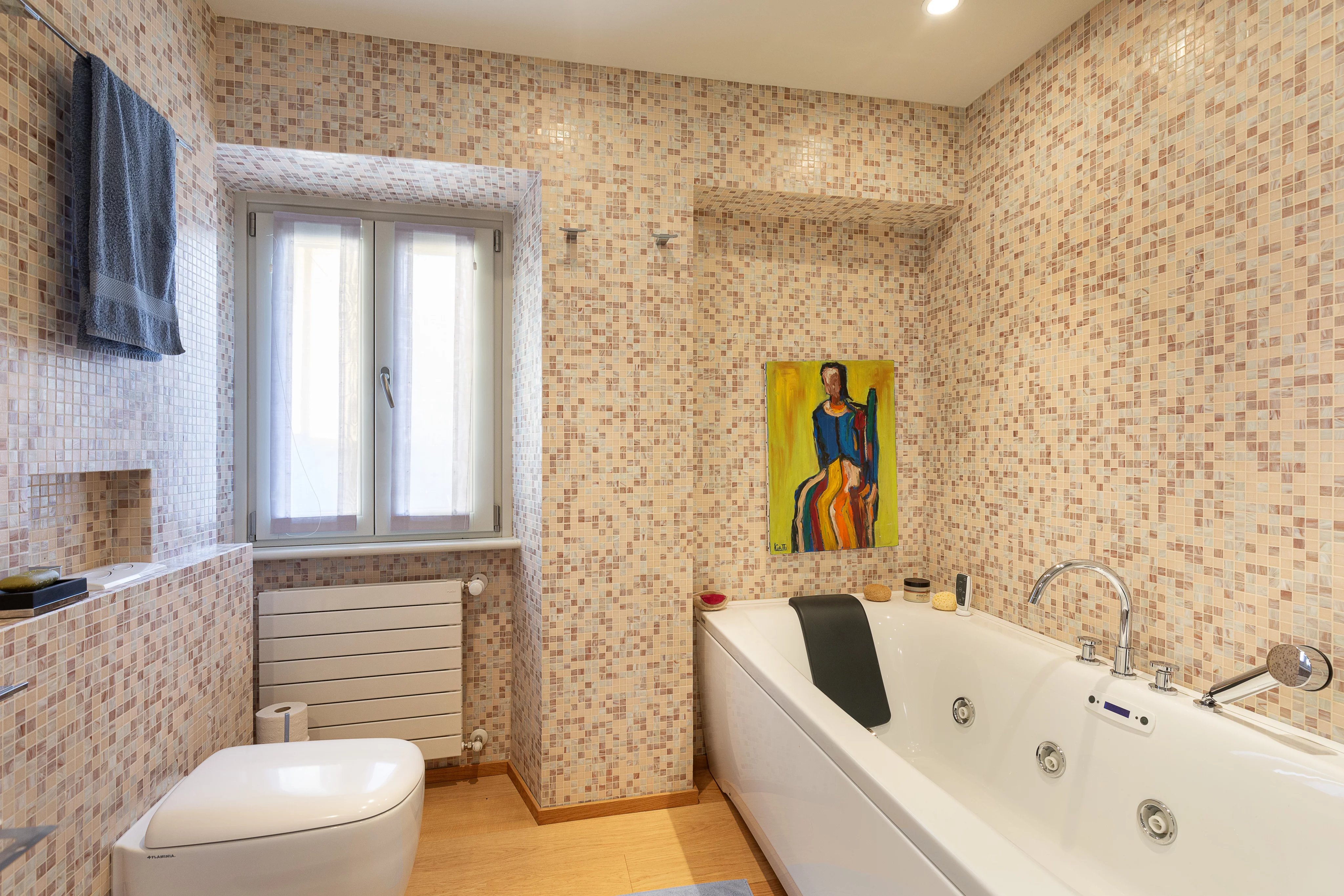 Rustic house in the historic center of Brienno - picture 17