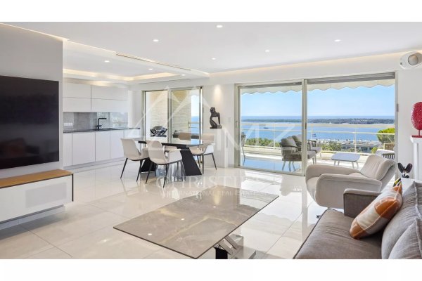 Superb 3-room apartment with panoramic sea view in a prestigious residence — photo 2