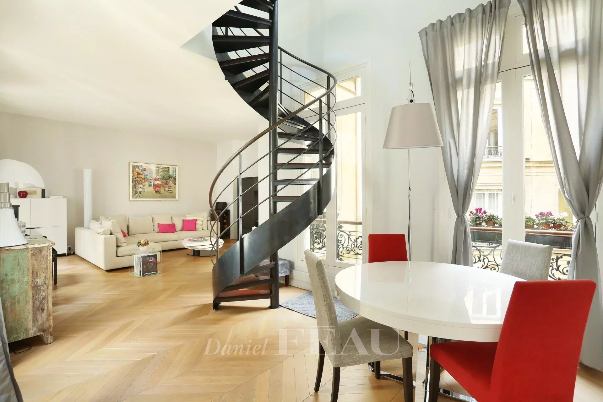 Dining room Wooden floor