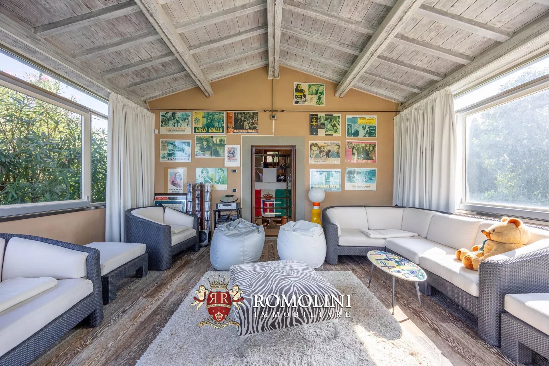 4 Bedroom Villa/Townhouse's Image 101