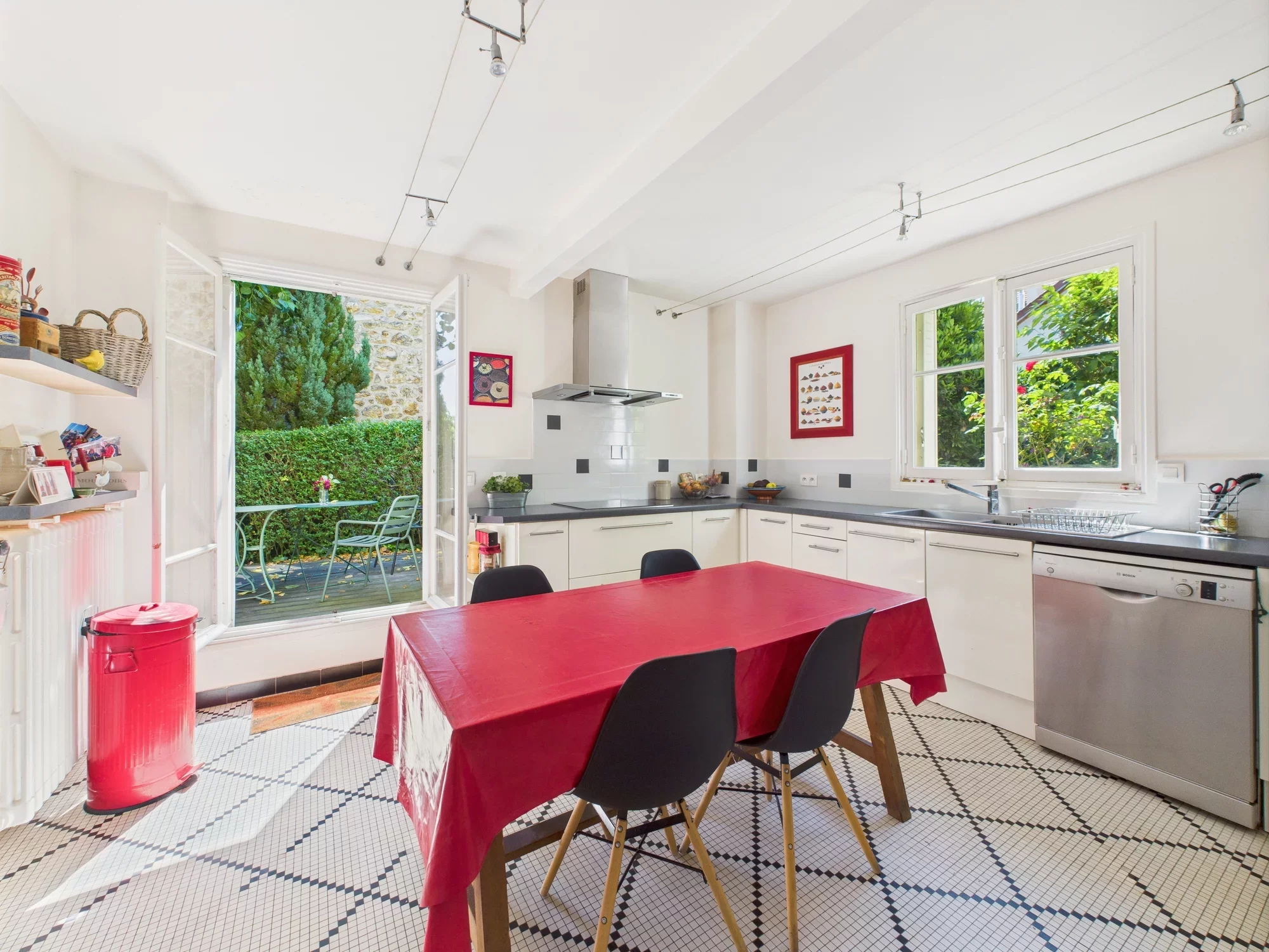 vente-maison-10-pieces-sceaux-86002064