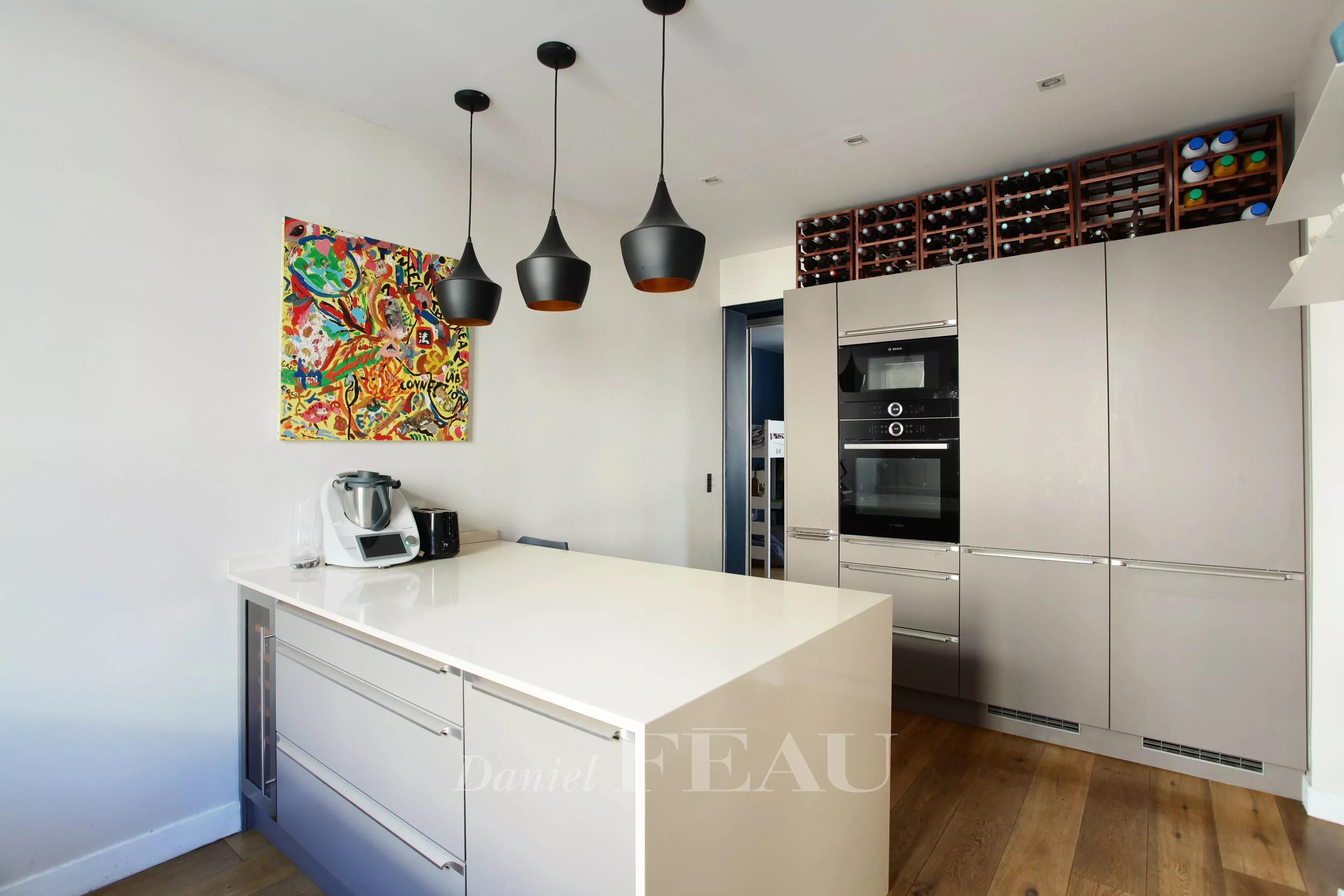 Sale Apartment Paris 17th