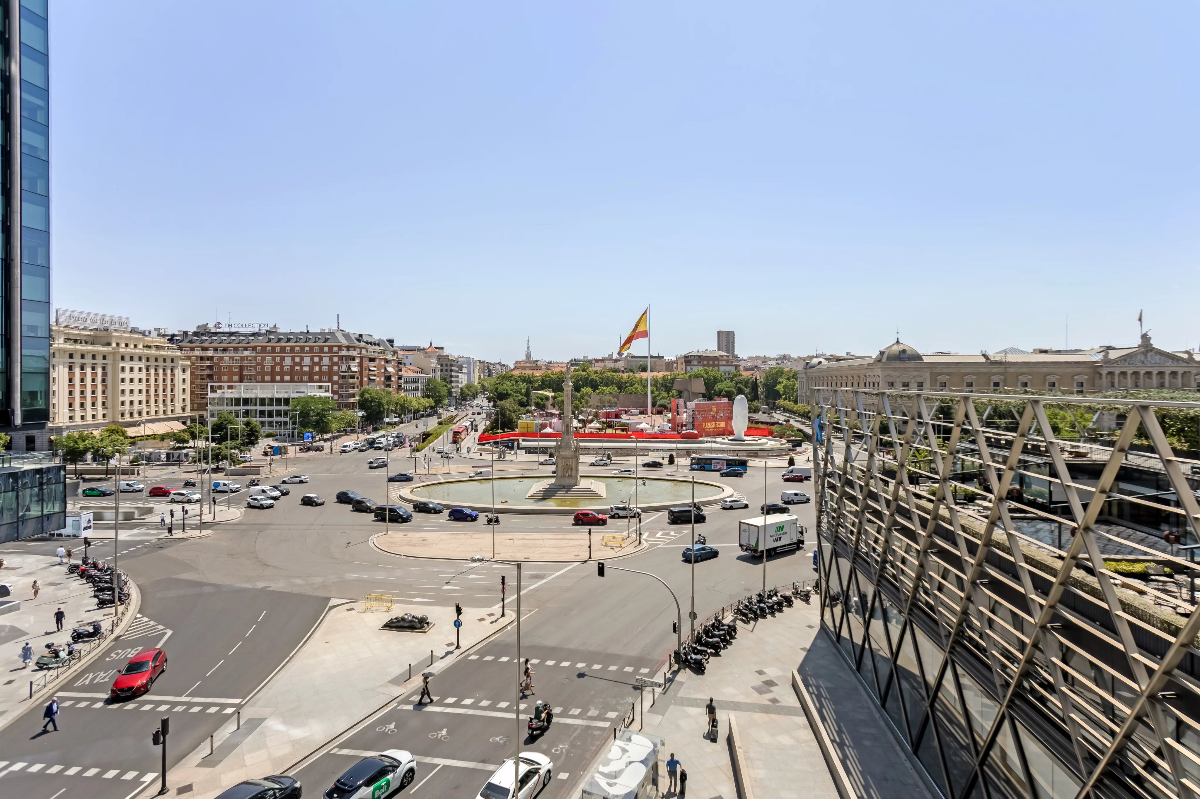 Furnished apartment with Views of Colón Square