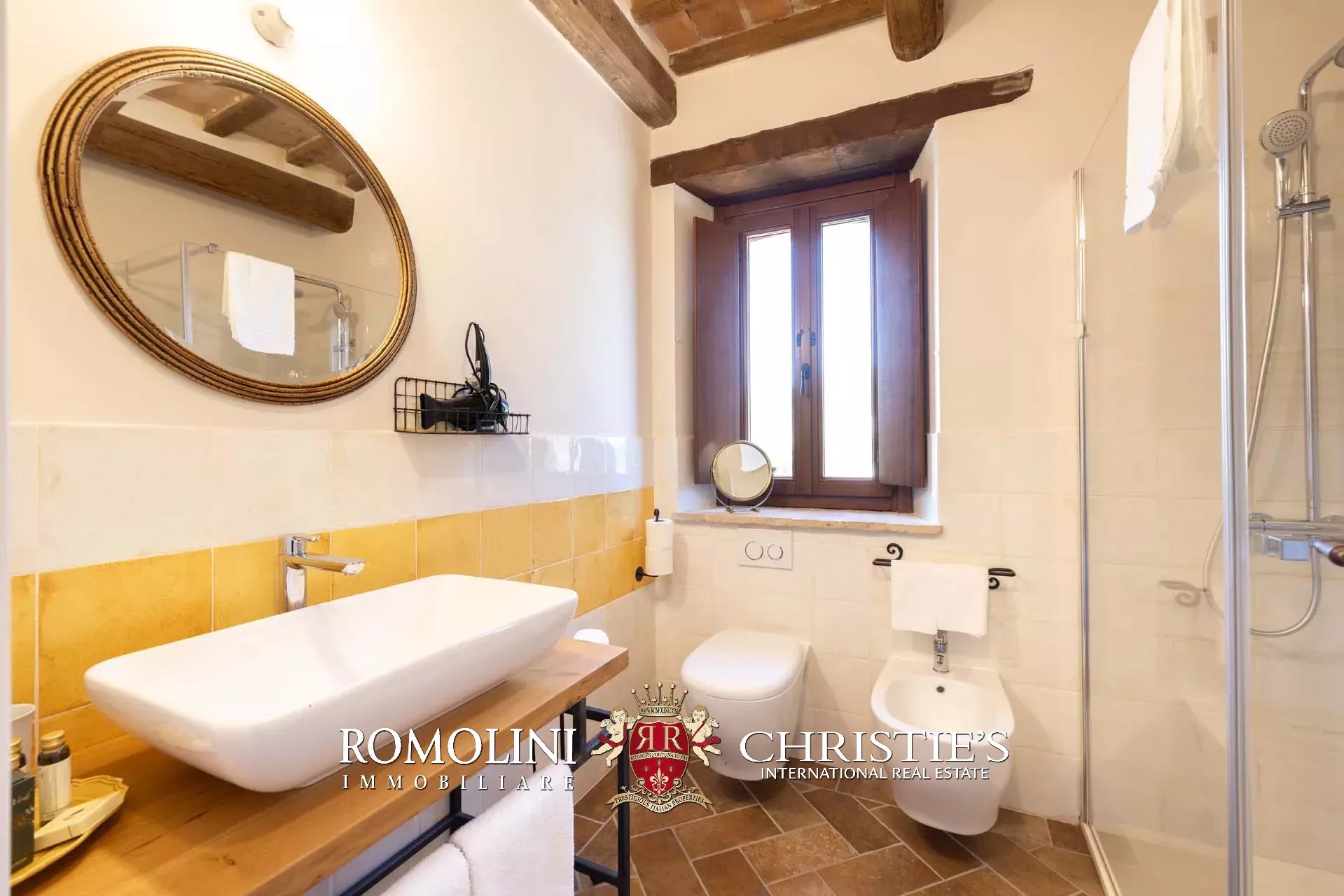 9 Bedroom Villa/Townhouse's Image 51