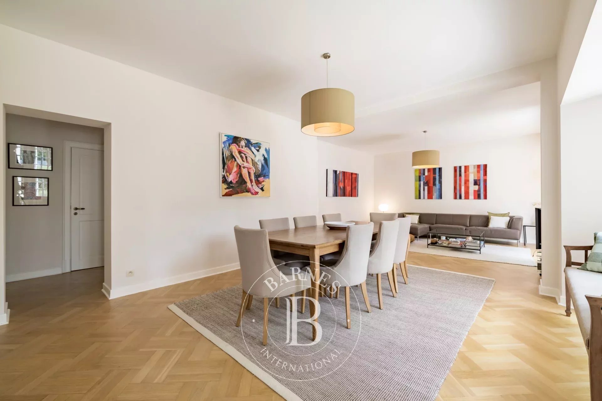 Charming villa in a sought-after neighborhood of Lasne.