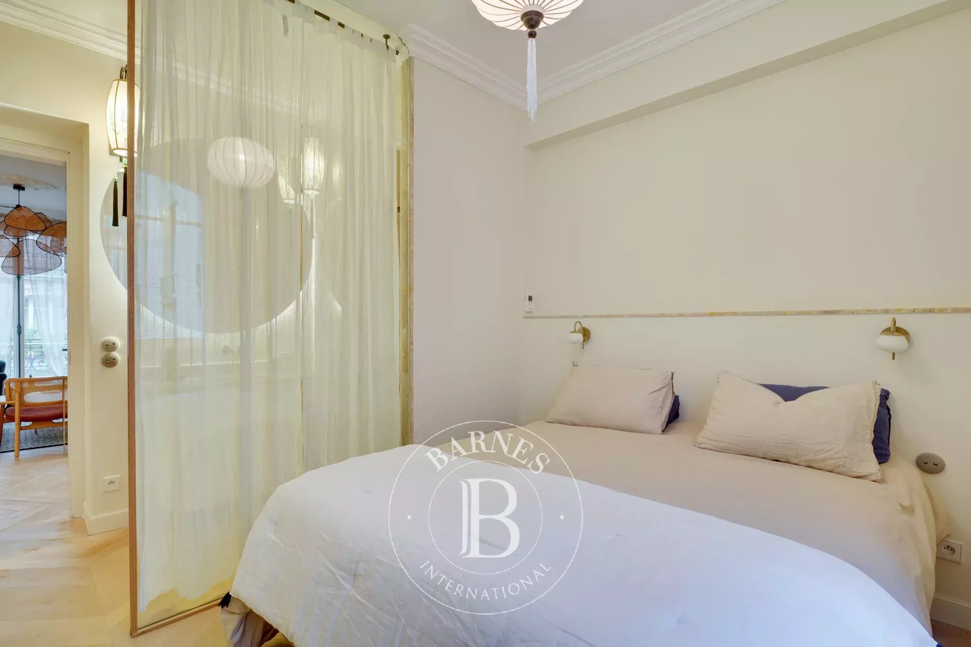 Paris 6 - Sèvres - Vaneau - 98,42 sqm renovated apartment - 3 bedrooms - picture 8