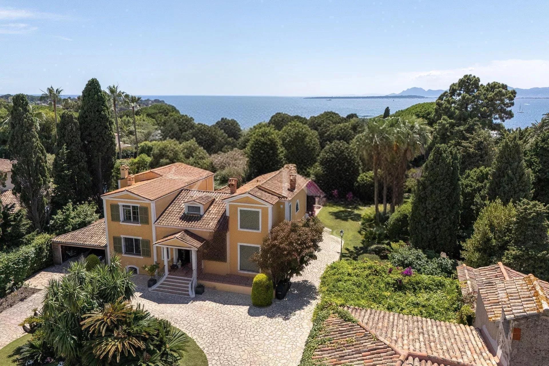 Продажа Вилла Антиб Cap d'Antibes