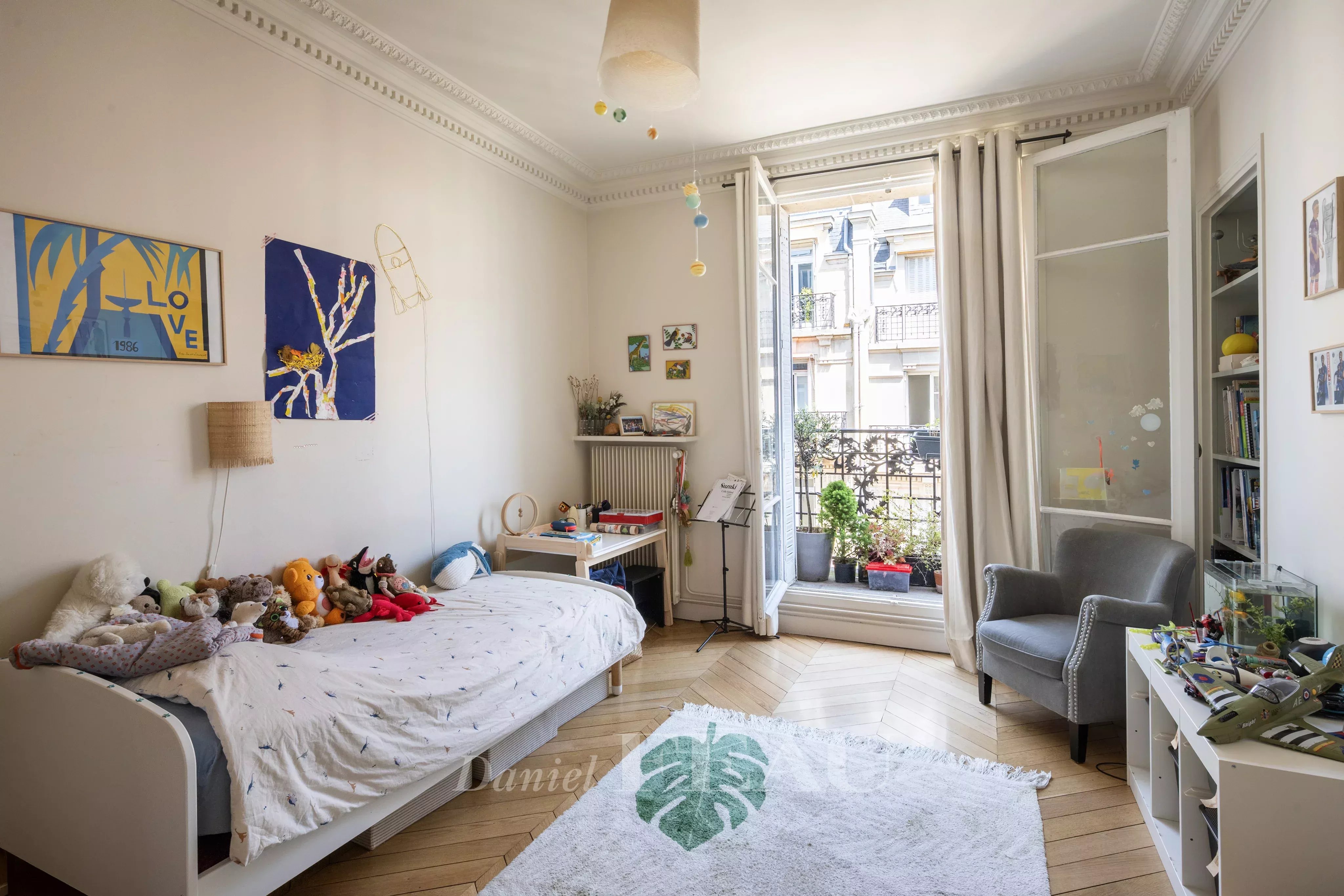 Sale Apartment Paris 7th
