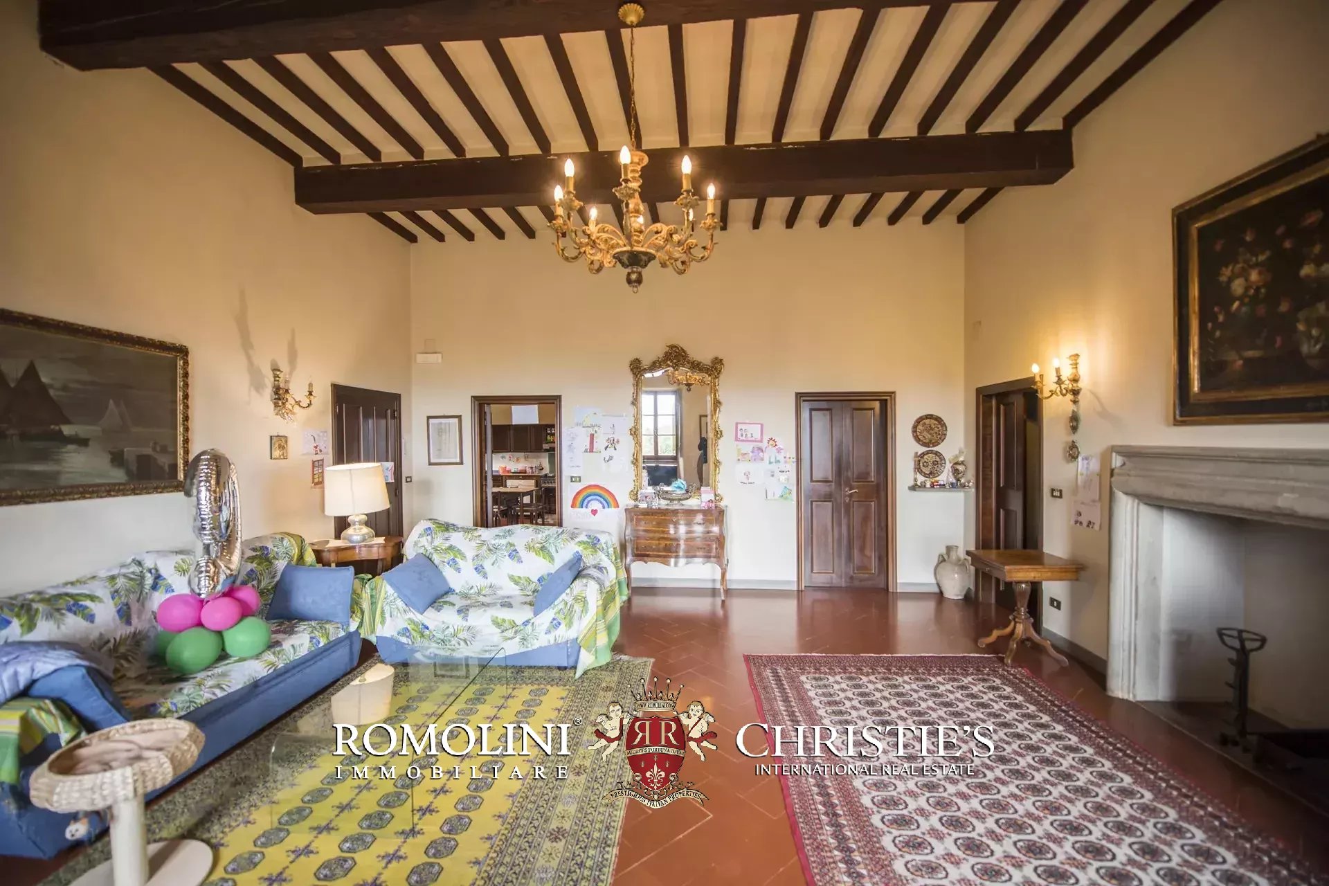 6 Bedroom Villa/Townhouse's Image 33