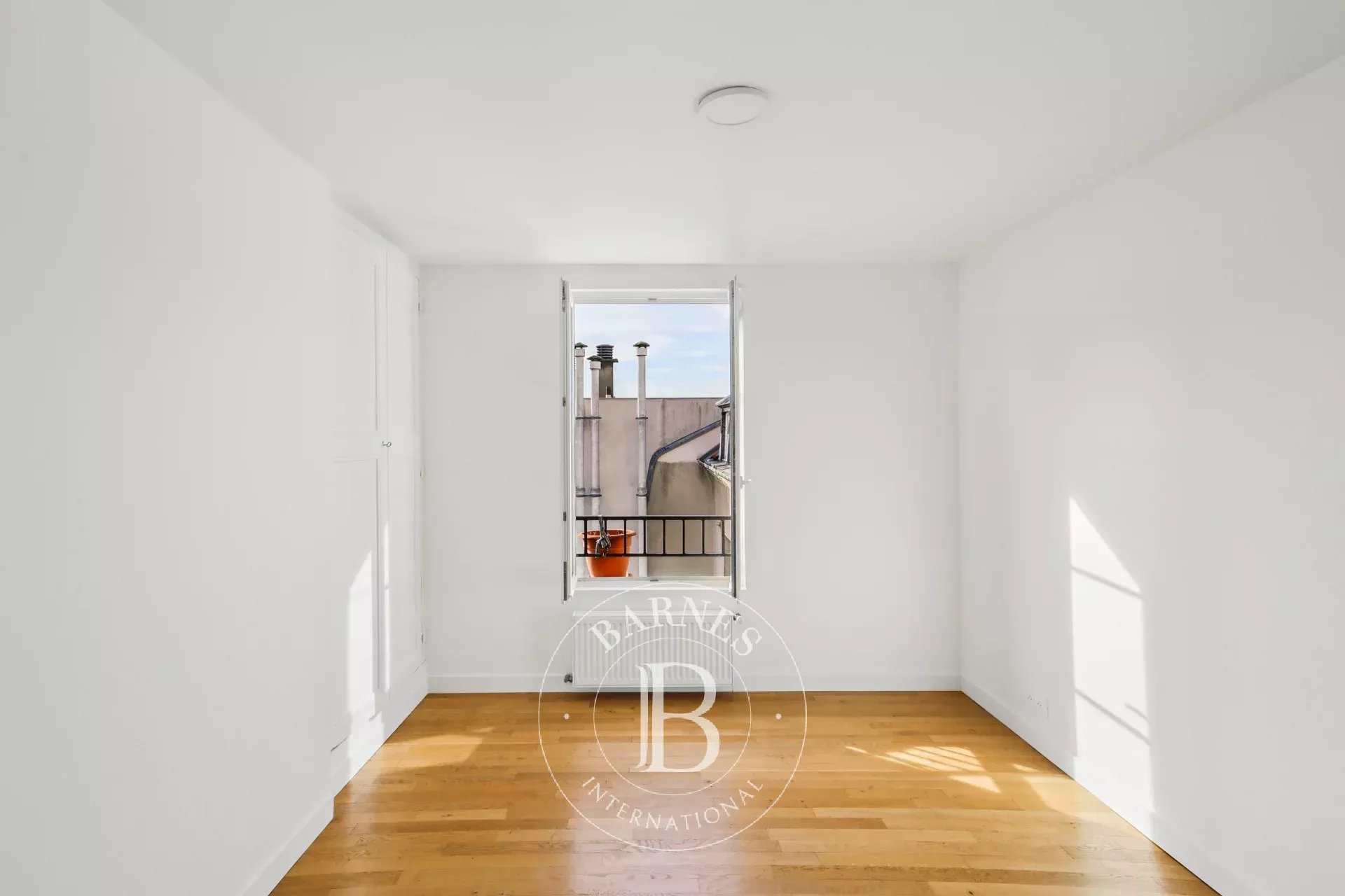 Daire Paris 10ème - picture 6