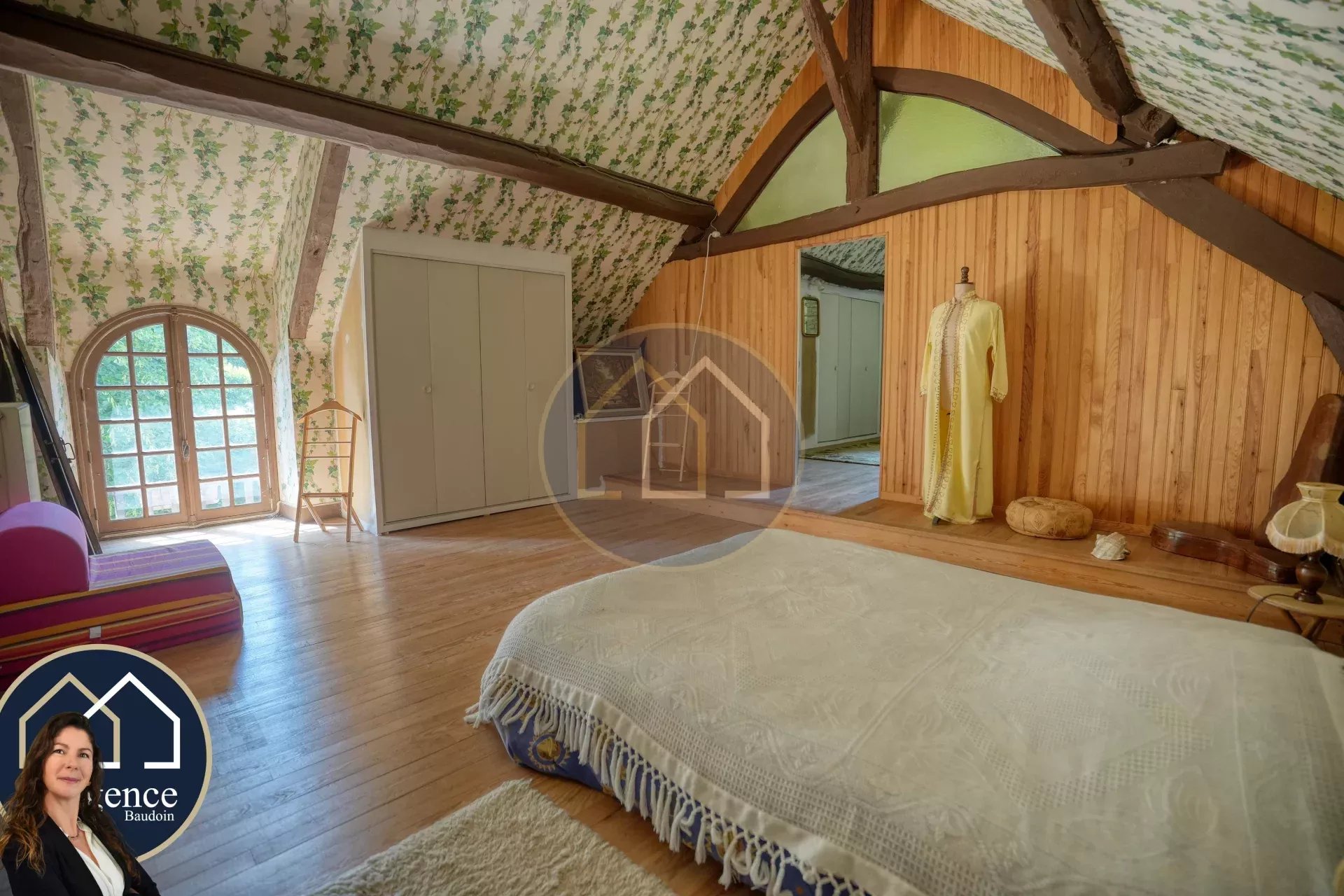 AUTHENTIQUE CHAUMIÈRE DE CHARME, 265 m², 5 CHAMBRES, GARAGE, SANS AUCUN VIS-A-VIS !
