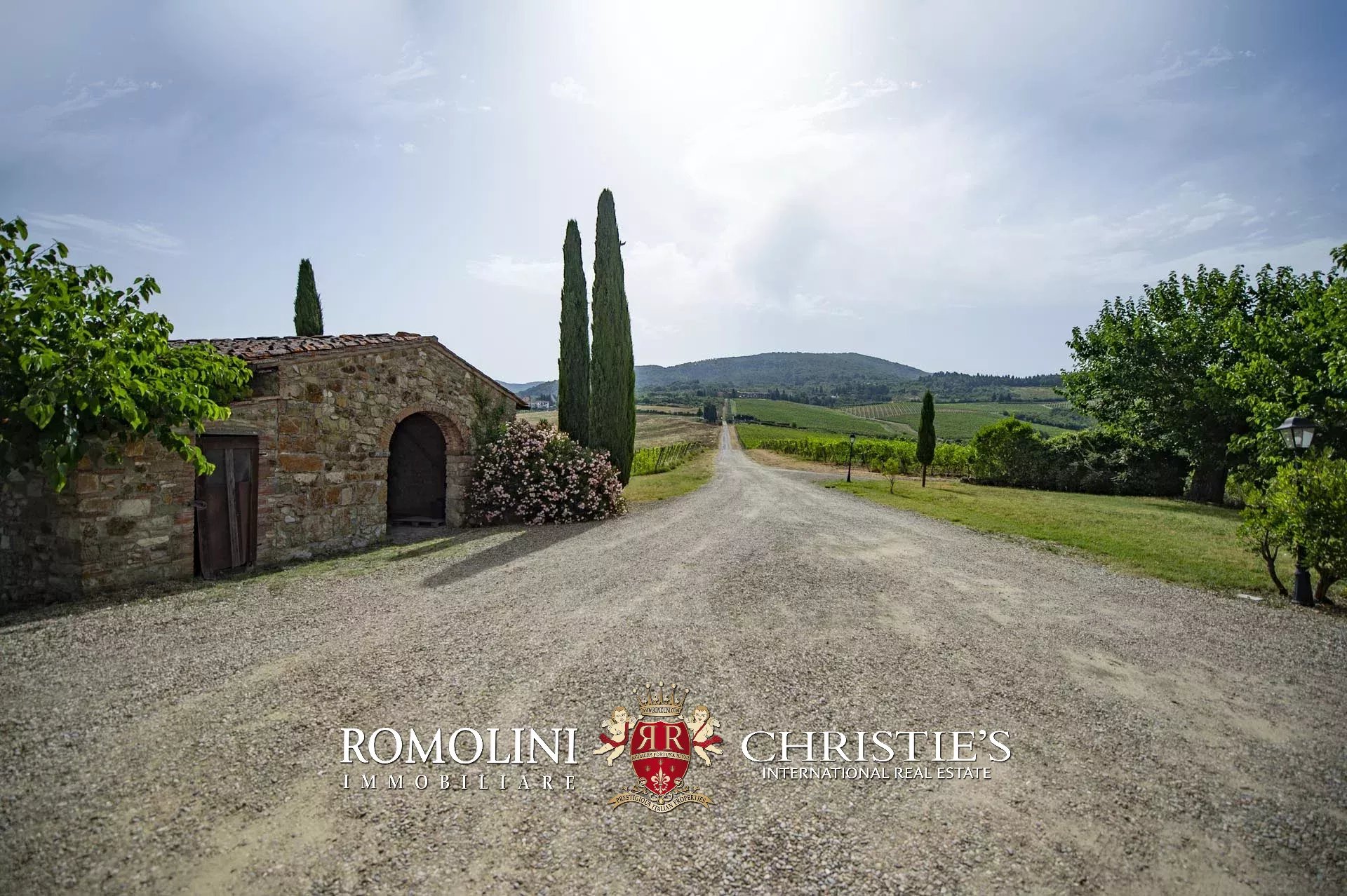 6 Bedroom Vineyard's Image 16