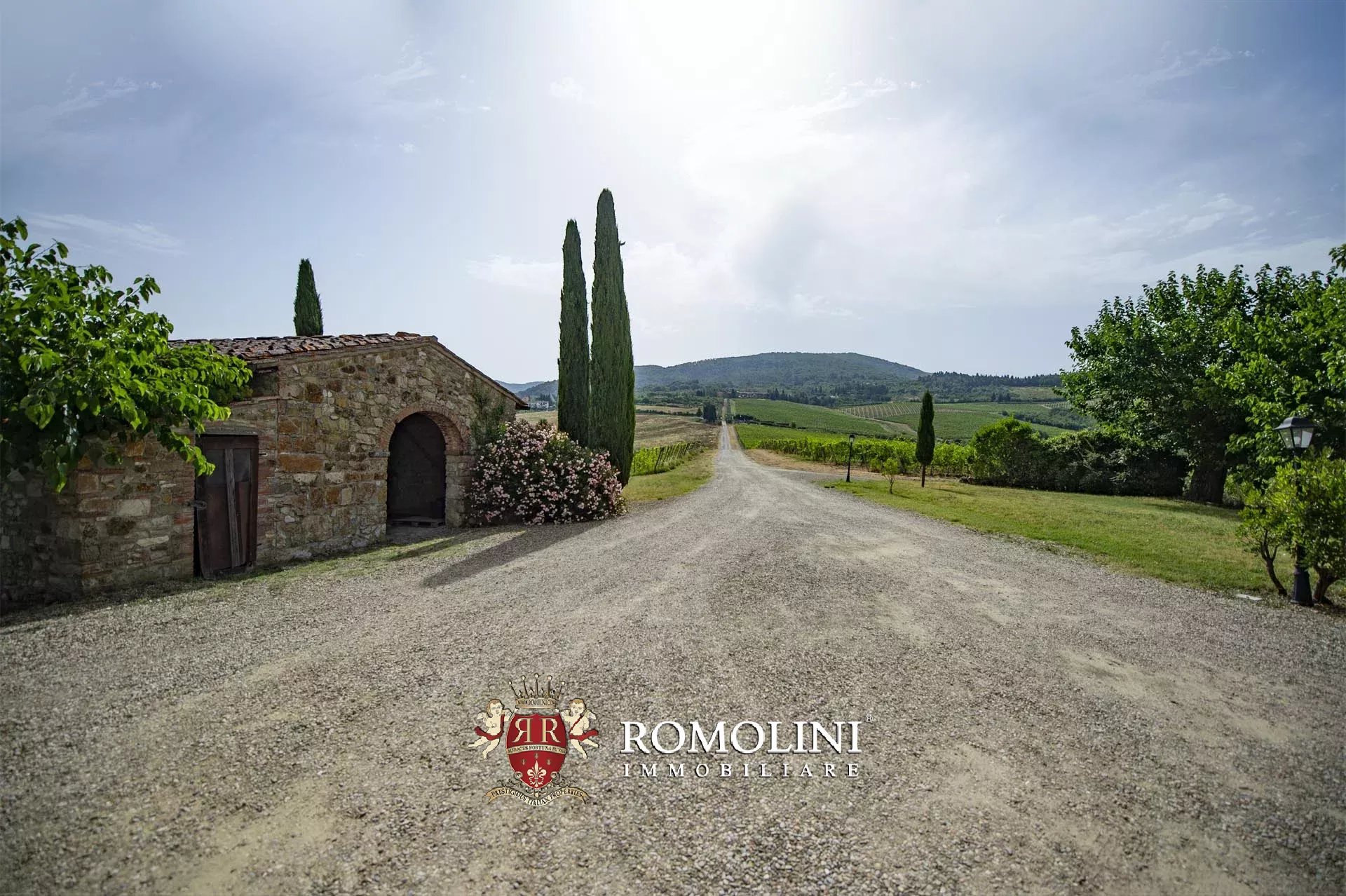 6 Bedroom Vineyard's Image 16