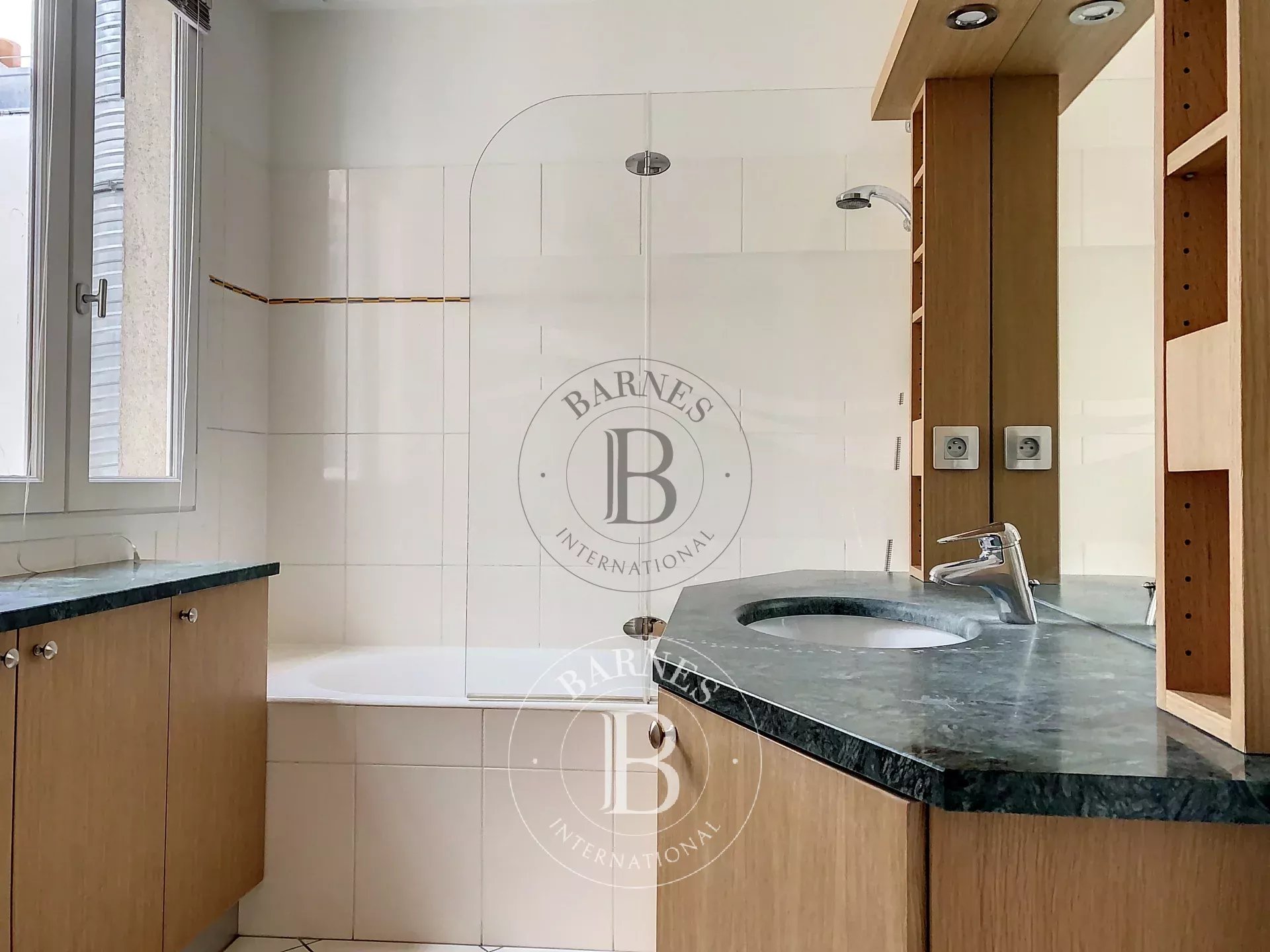 Daire Paris 9ème - picture 7