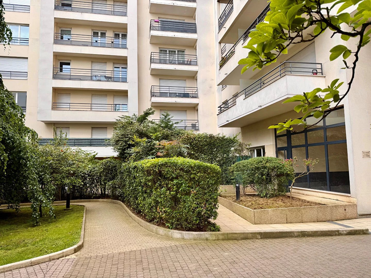 Appartement Colombes les vallées 4/ 5 pièce(s) de 94 m²