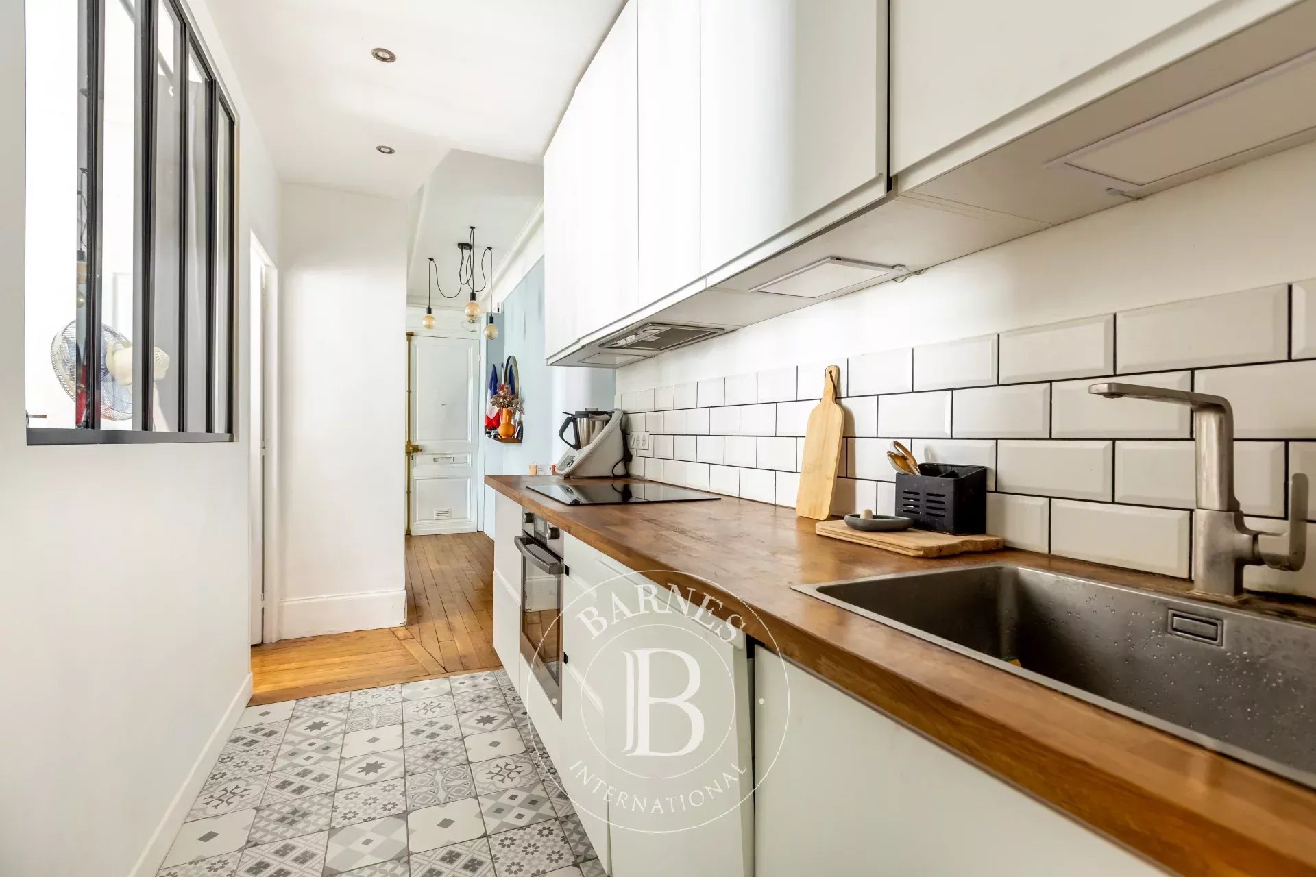 Daire Paris 8ème - picture 4