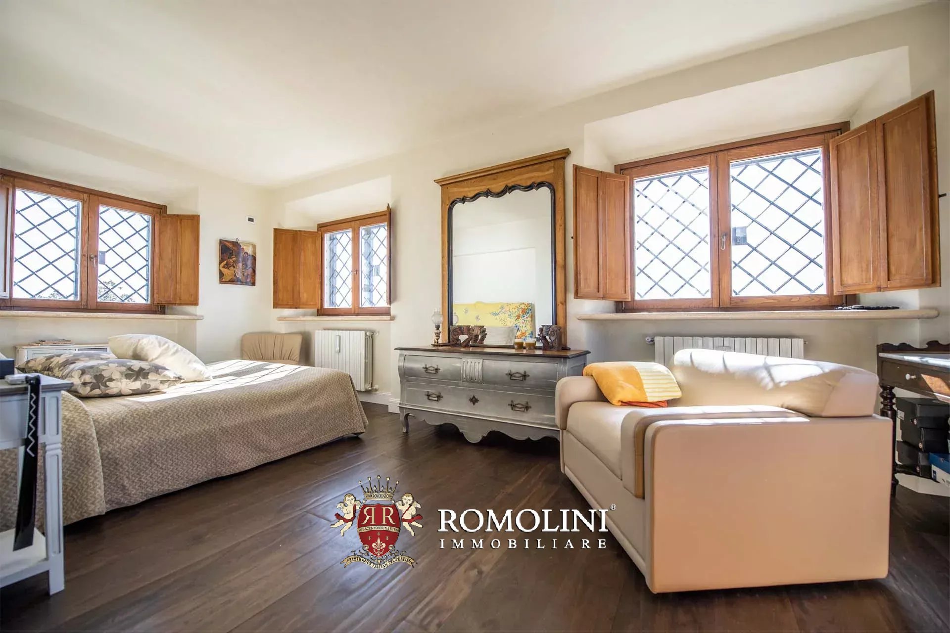 5 Bedroom Villa/Townhouse's Image 52
