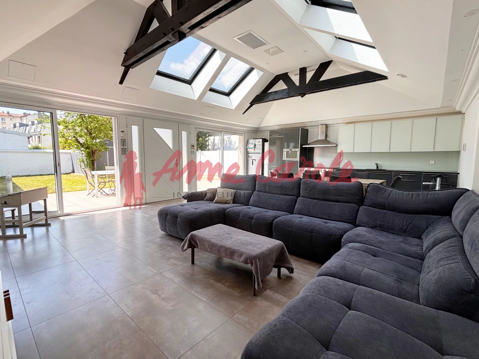 MAISON FAMILIALE CONTEMPORAINE 198 M2   LUMINOSITÉ, ESPACE &