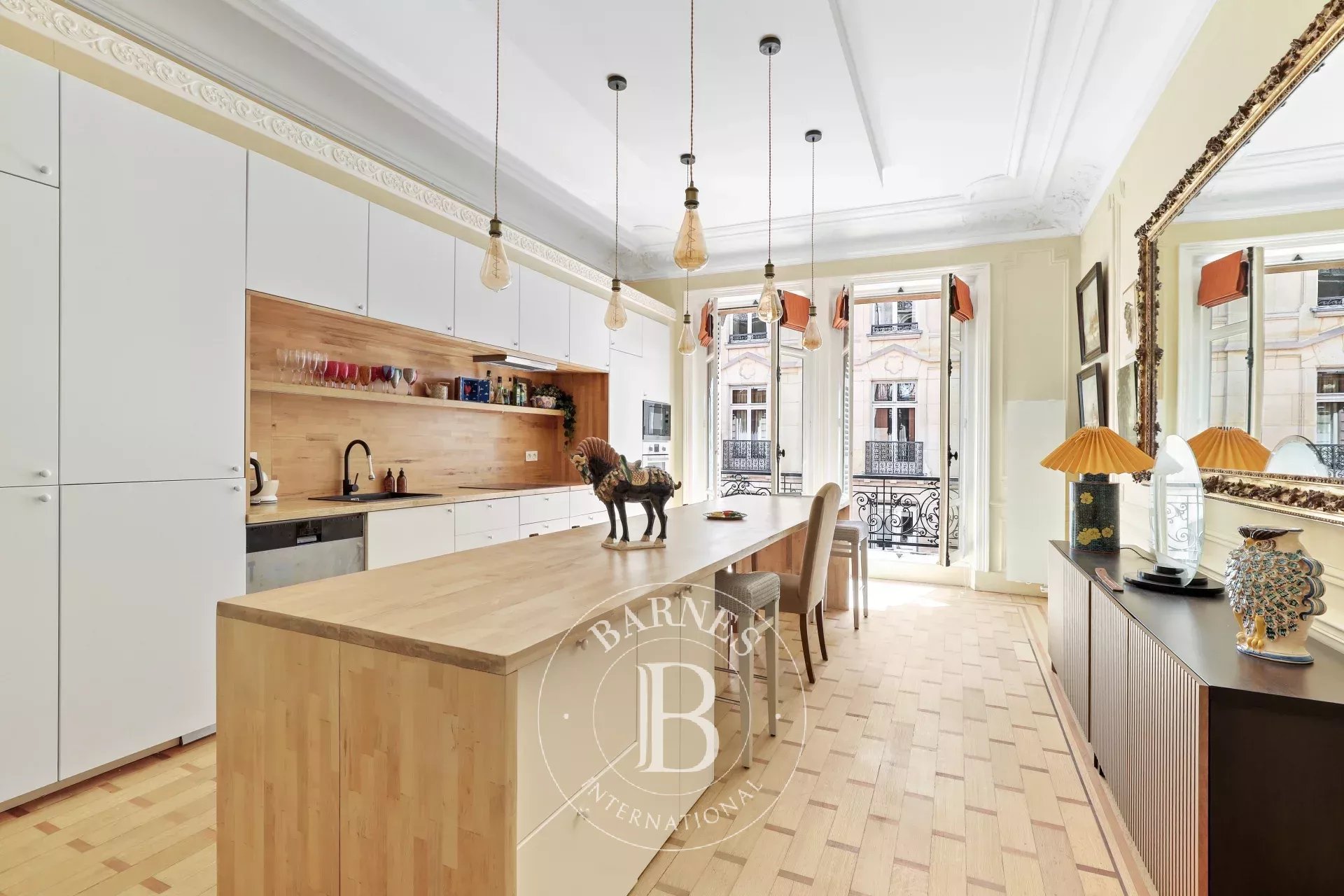 Paris 8è - Monceau - Apartment 180 m² - 3 bedrooms - Beautiful volumes