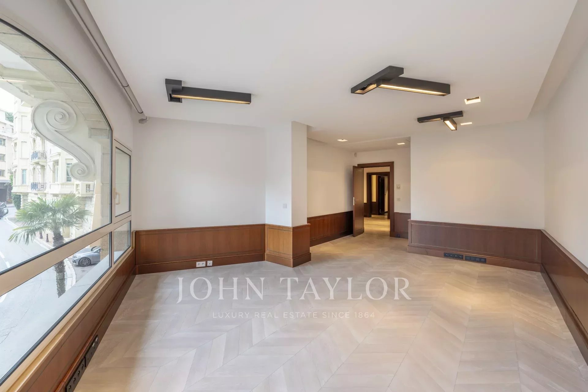 Vente Bureau Monaco La Rousse / Saint-Roman