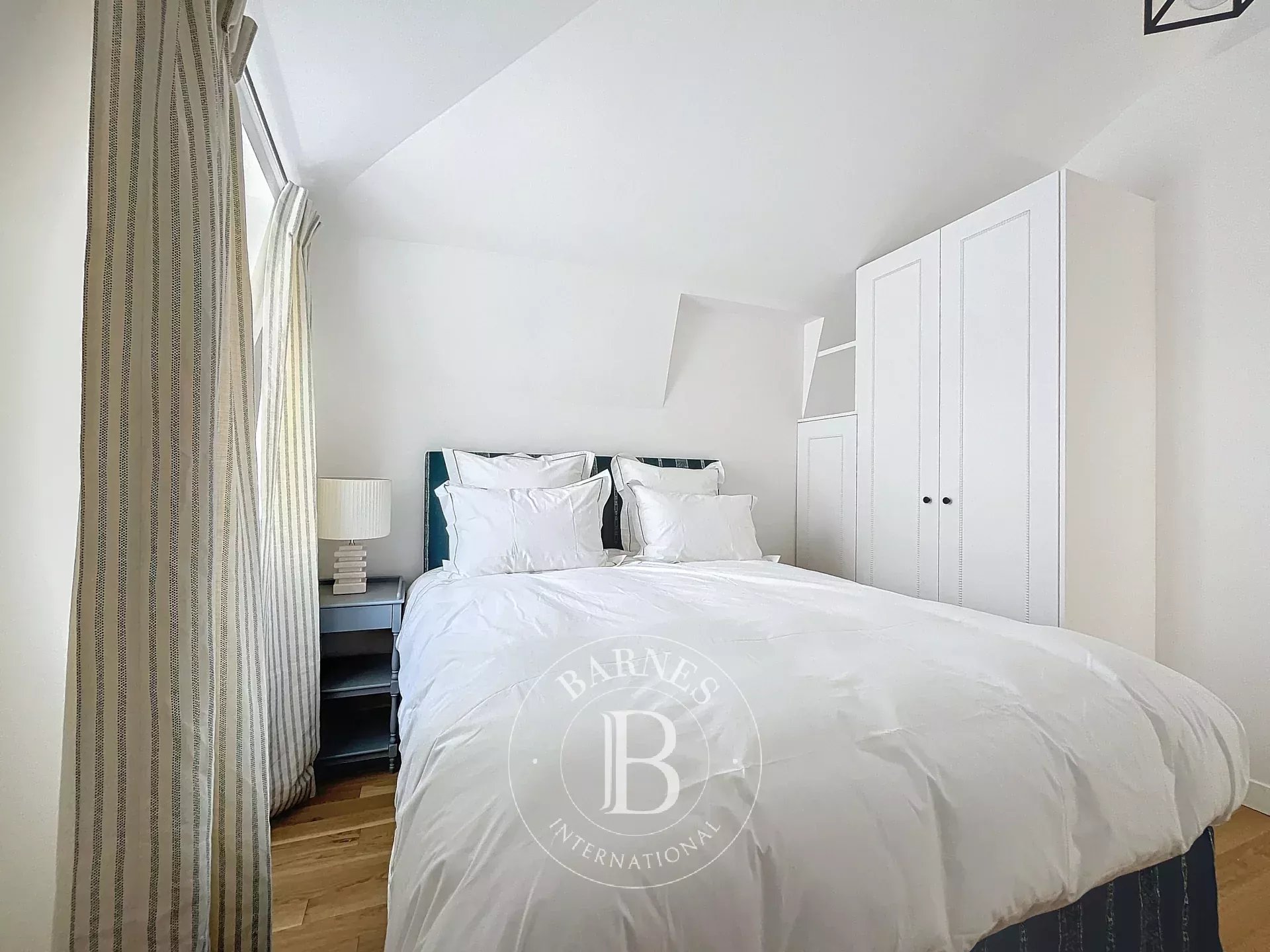 Daire Paris 9ème - picture 9