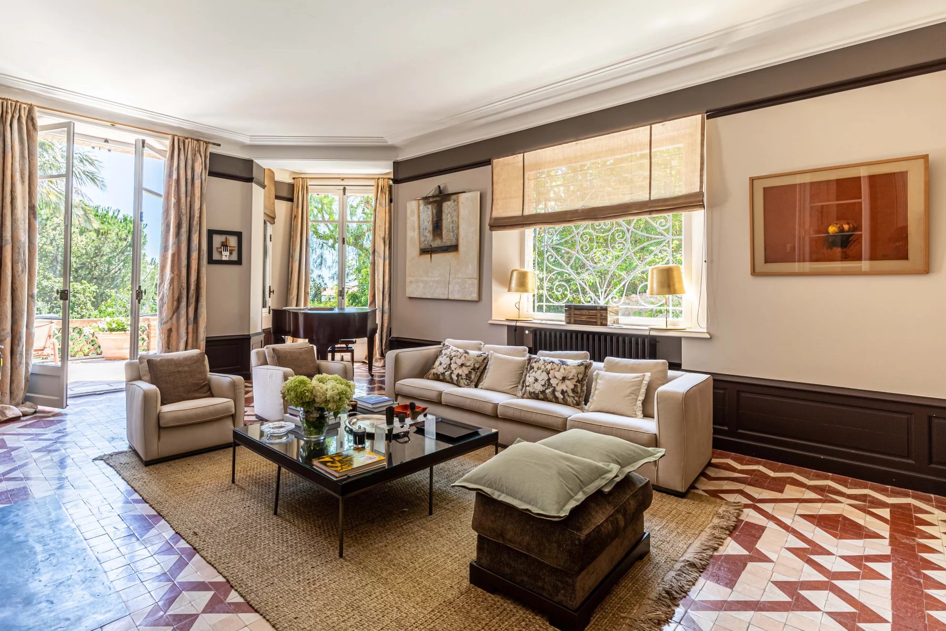 CANNES CLOSE CITY CENTRE - BELLE EPOQUE VILLA - 8 BEDROOMS - picture 3